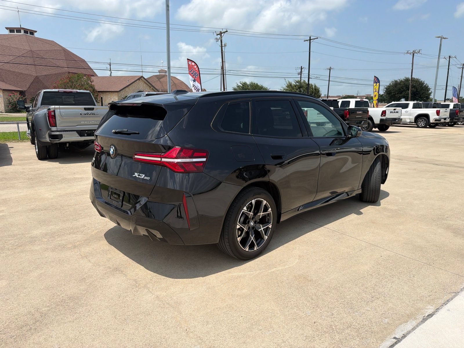 Used 2025 BMW X3 xDrive30i AWD/4WD image 8