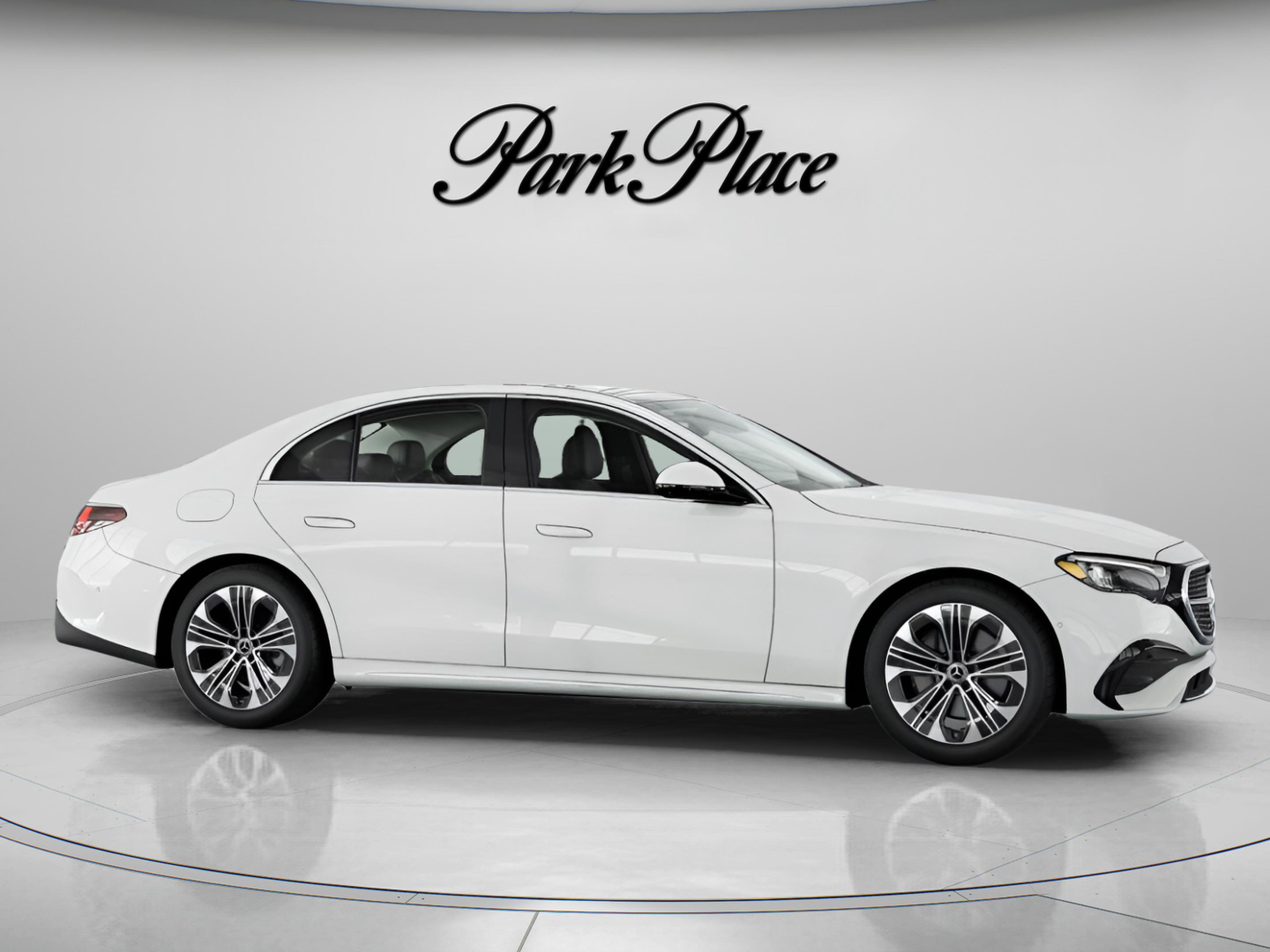 Used 2026 Mercedes-Benz E 350 4MATIC Sedan image 29