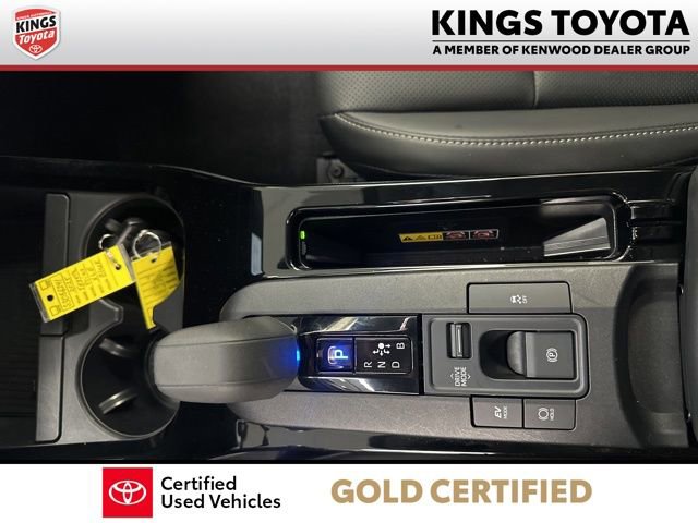 Certified 2025 Toyota Prius XLE FWD image 17