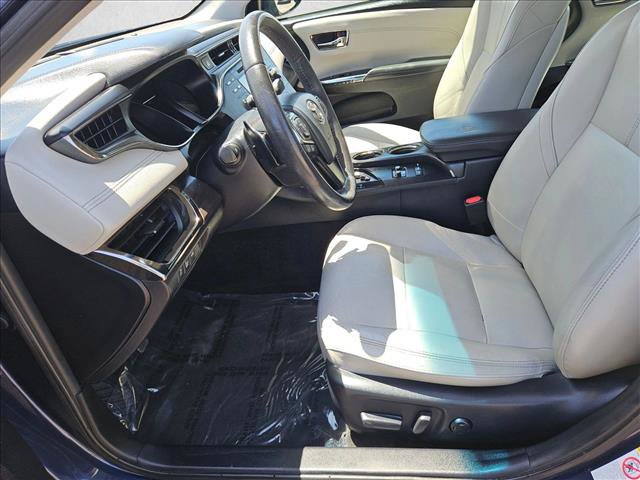 Used 2017 Toyota Avalon XLE Premium w/ All Weather Liner Package FWD image 19