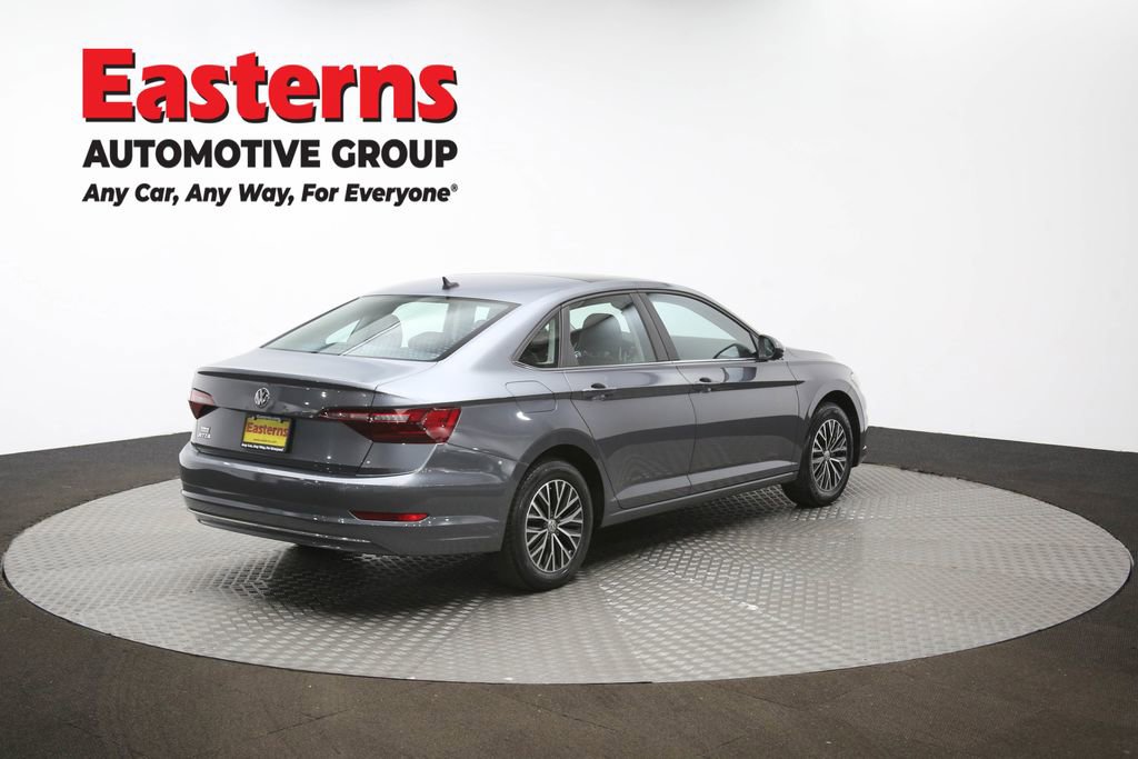 Used 2021 Volkswagen Jetta SE w/ SE Cold Weather Package image 40