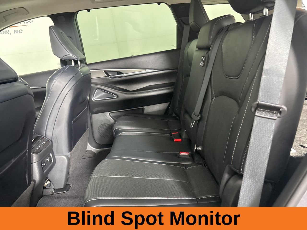 Used 2023 INFINITI QX60 Luxe w/ Vision Package image 21