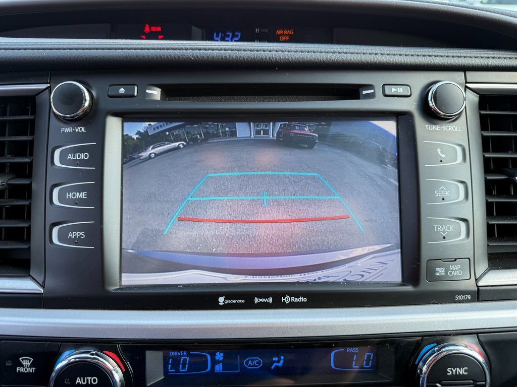 Used 2017 Toyota Highlander XLE image 23