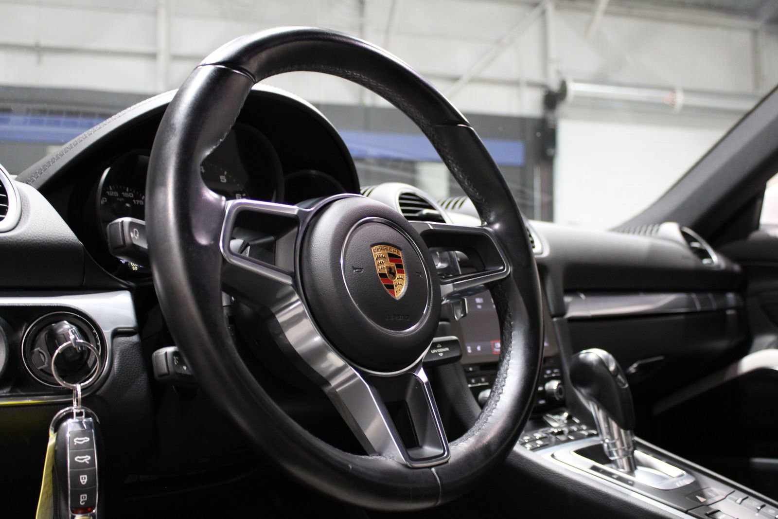 Used 2019 Porsche 718 Cayman image 23