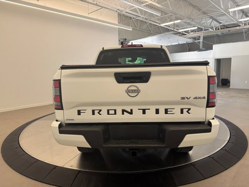 Used 2022 Nissan Frontier SV AWD/4WD image 4