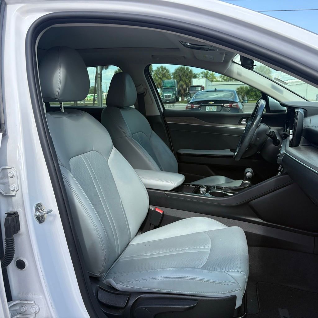 Used 2021 Kia K5 EX image 16