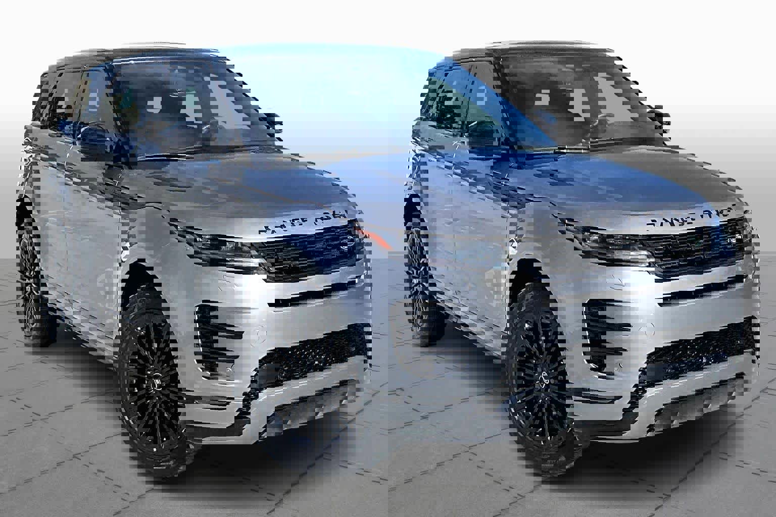 Used 2024 Land Rover Range Rover Evoque Dynamic SE image 3