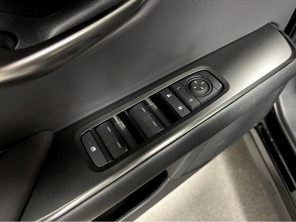 New 2025 Lexus UX 300h AWD image 40