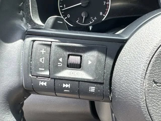 Certified 2025 Nissan Pathfinder SV AWD/4WD image 36