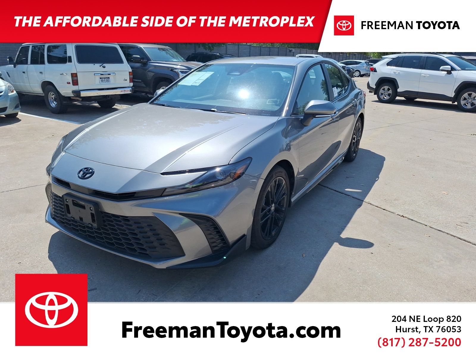 Used 2026 Toyota Camry SE FWD image 1