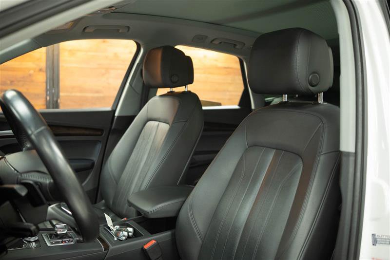 Used 2018 Audi Q5 2.0T Premium image 11