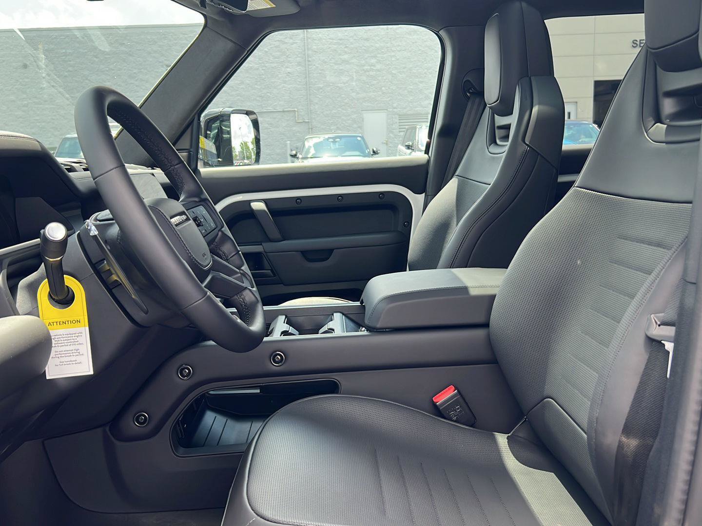 New 2026 Land Rover Defender 110 OCTA AWD/4WD image 24