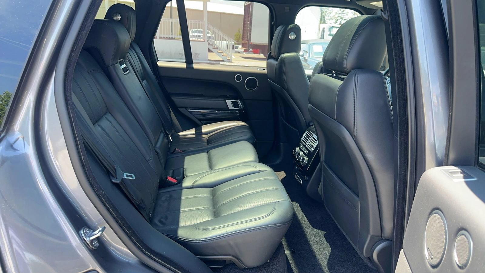 Used 2016 Land Rover Range Rover HSE AWD/4WD image 9