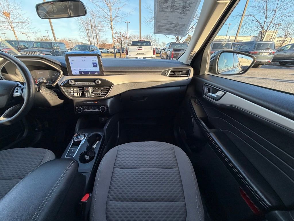 Used 2021 Ford Escape SE w/ Cold Weather Package image 20