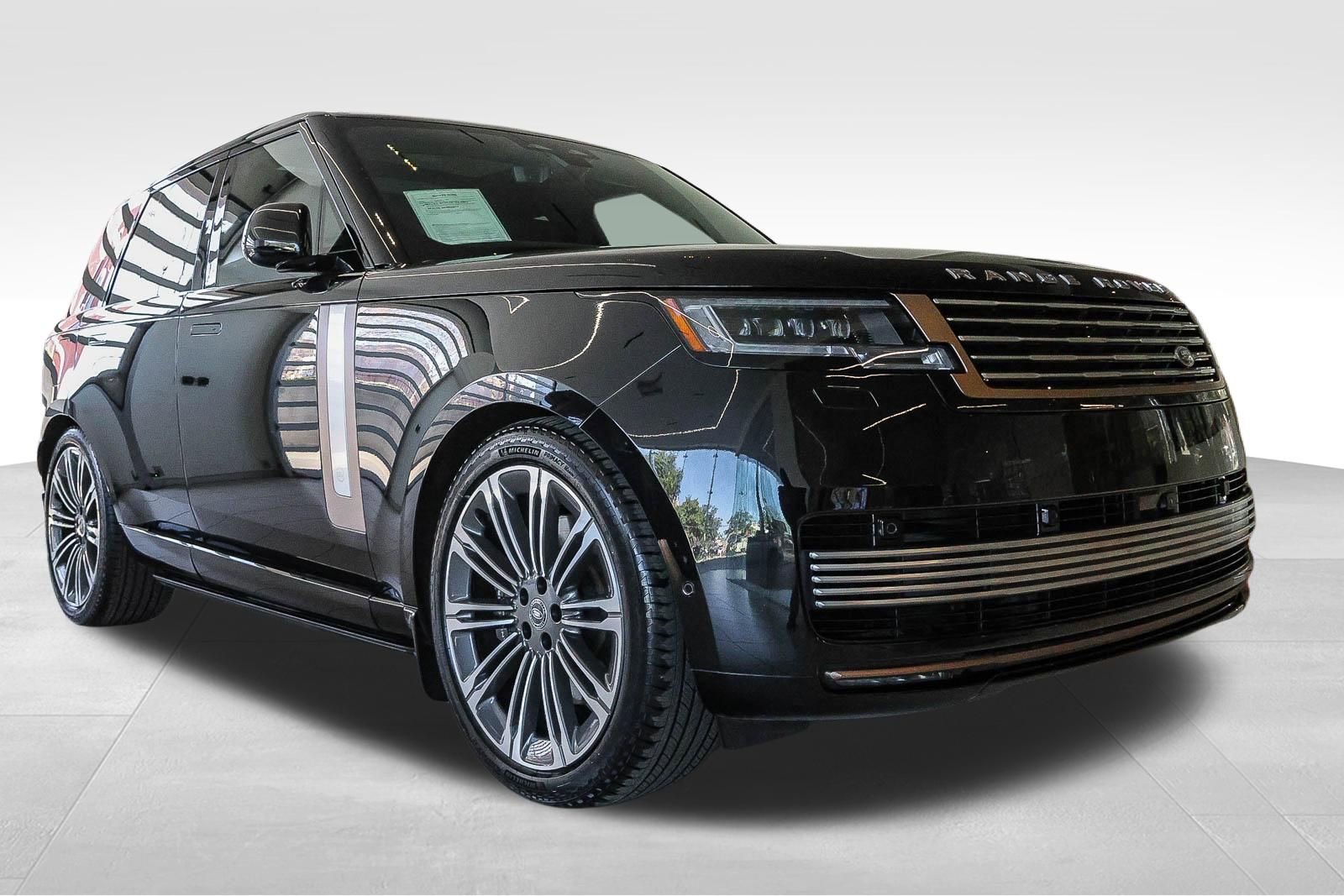 Used 2024 Land Rover Range Rover SV image 1