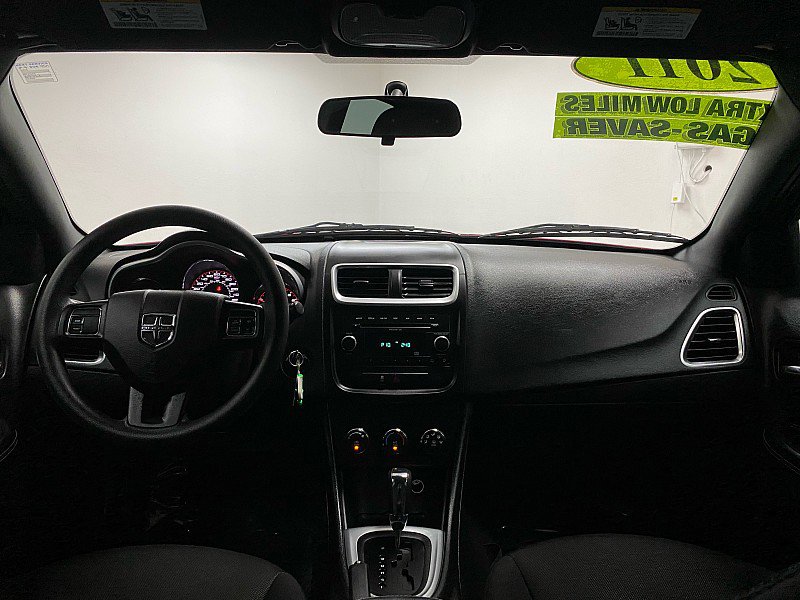 Used 2011 Dodge Avenger Express image 21