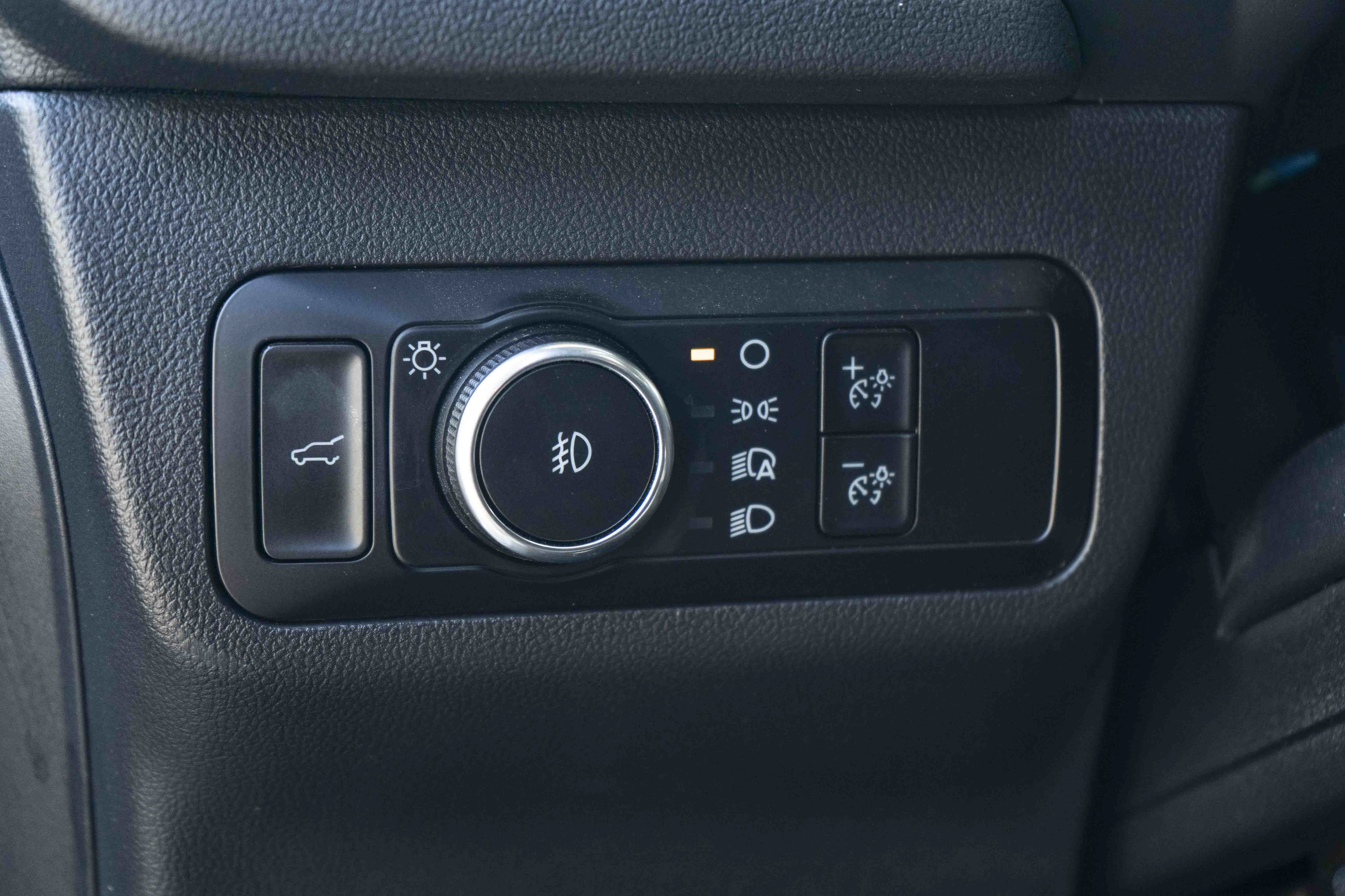 Used 2025 Ford Escape ST-Line Select AWD/4WD image 38
