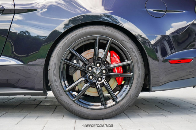 Used 2022 Ford Mustang Shelby GT500 w/ Technology Package image 74