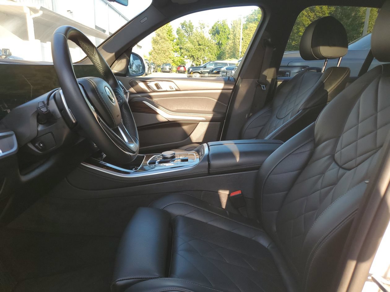 Used 2026 BMW X5 xDrive40i AWD/4WD image 18
