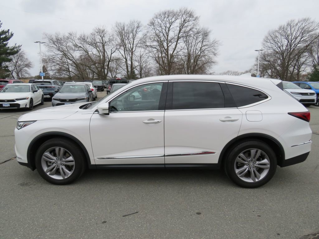 Used 2023 Acura MDX SH-AWD image 2