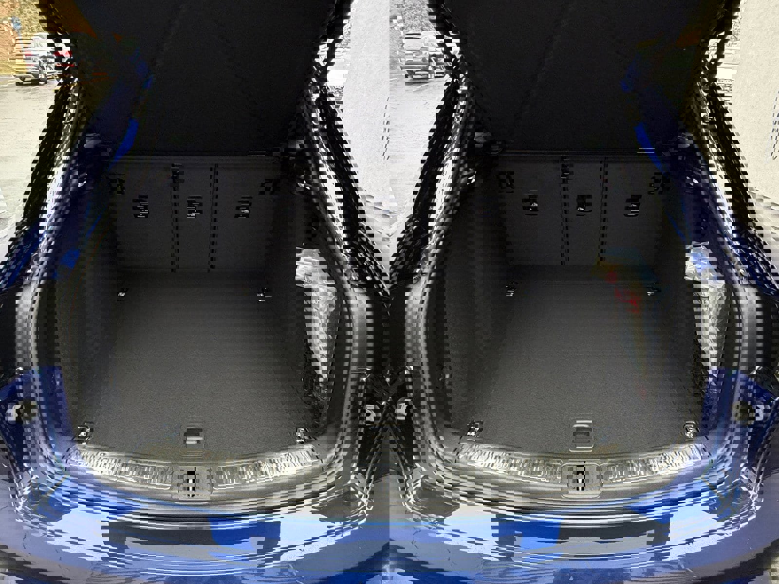 New 2026 Porsche Macan GTS image 22