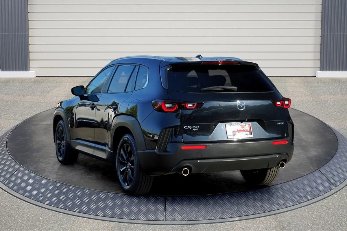 Used 2024 MAZDA CX-50 AWD 2.5 S w/ Premium Package image 5