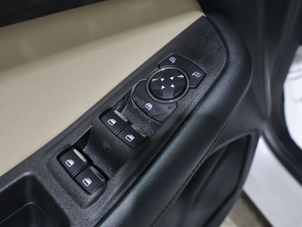 Used 2024 Ford Edge SEL image 14