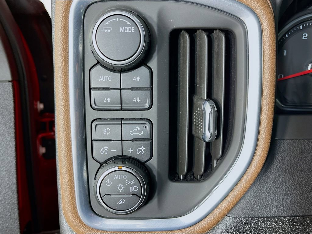 Used 2023 Chevrolet Silverado 2500 High Country AWD/4WD image 13