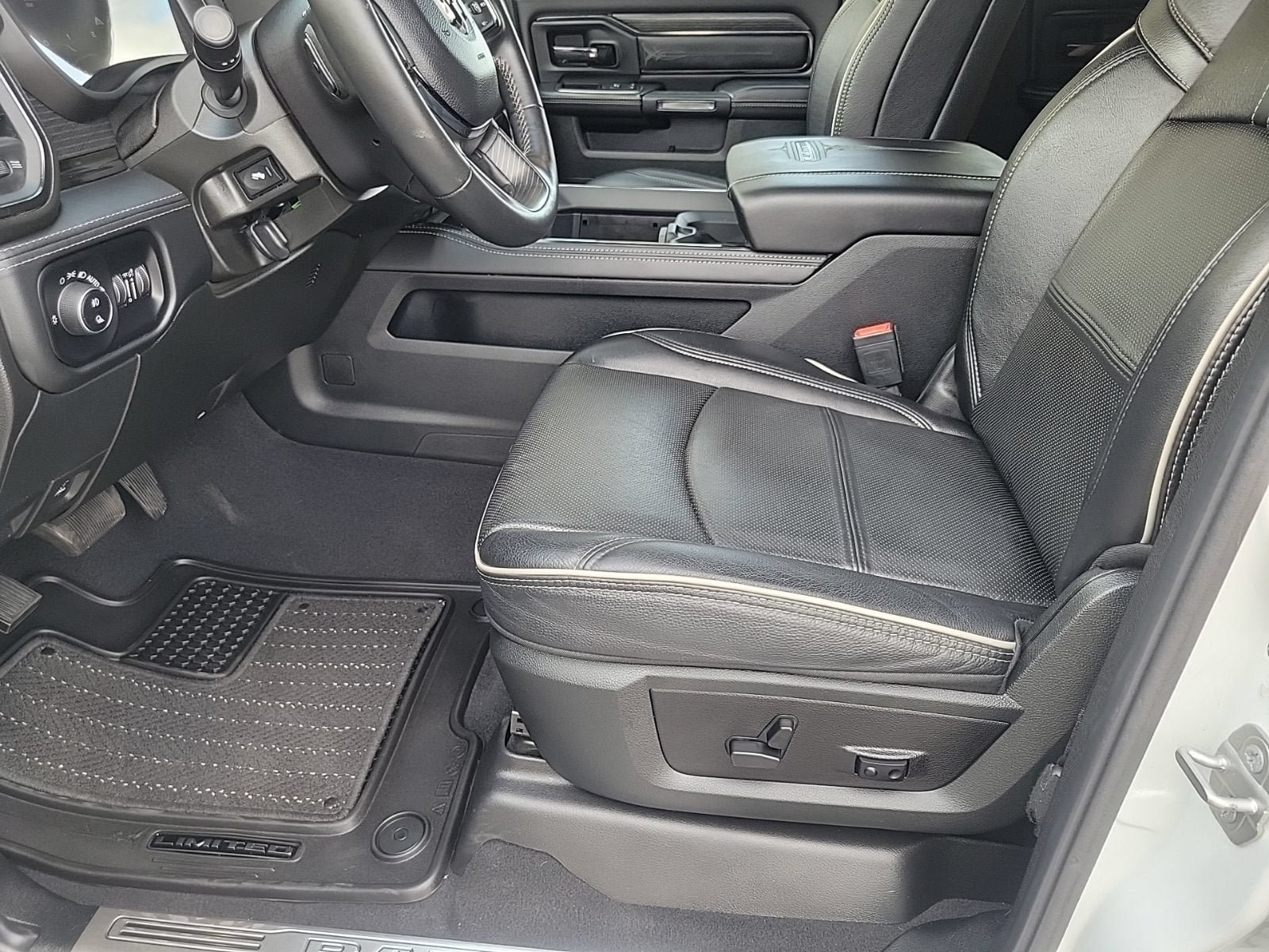 Used 2024 RAM 2500 Limited AWD/4WD image 13