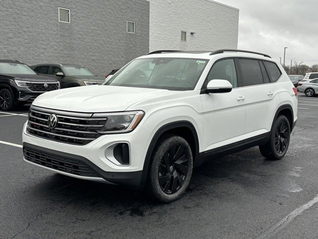 New 2026 Volkswagen Atlas SE image 3