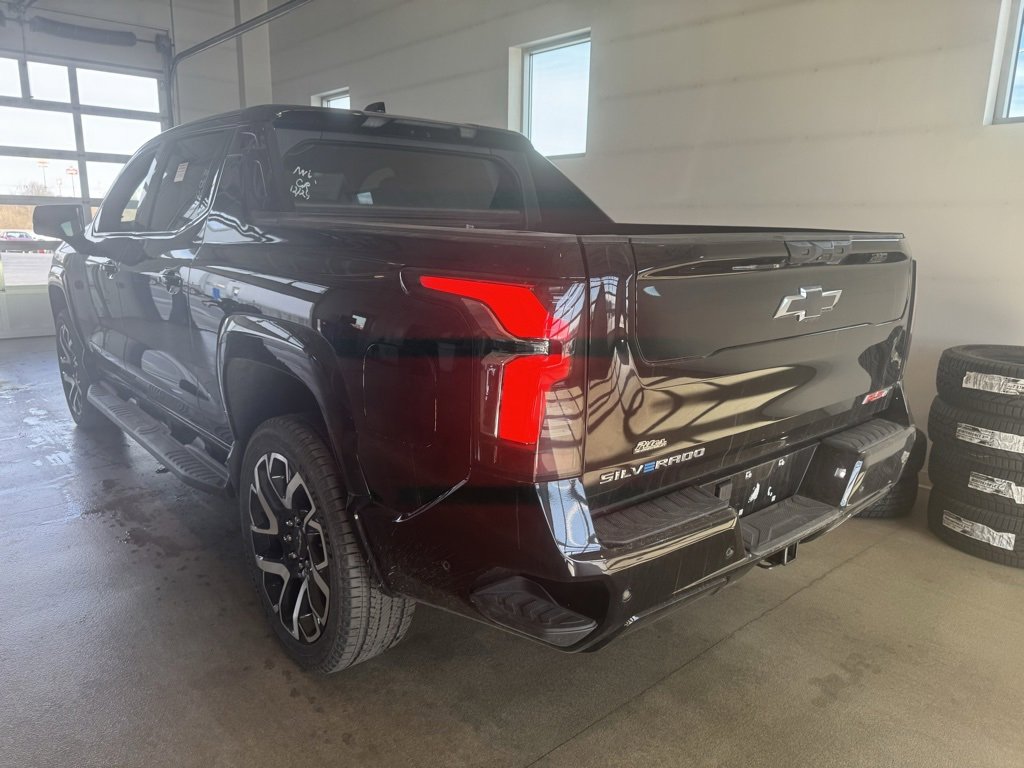 Used 2024 Chevrolet Silverado EV RST image 4