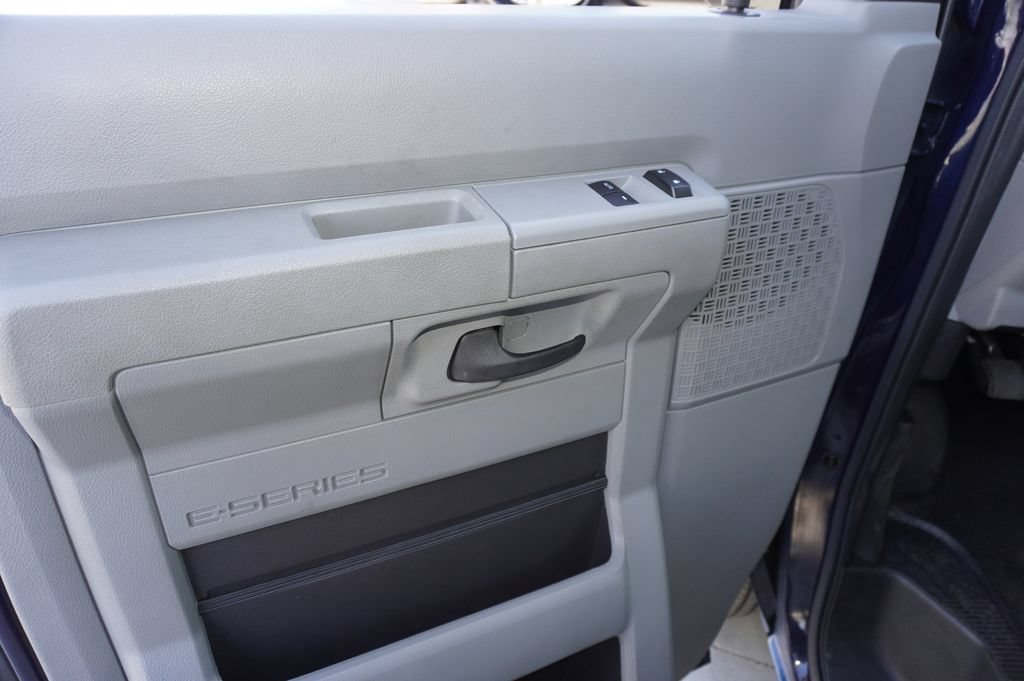 Used 2024 Ford E-450 and Econoline 450 Super Duty w/ Power Windows & Locks Group RWD image 12