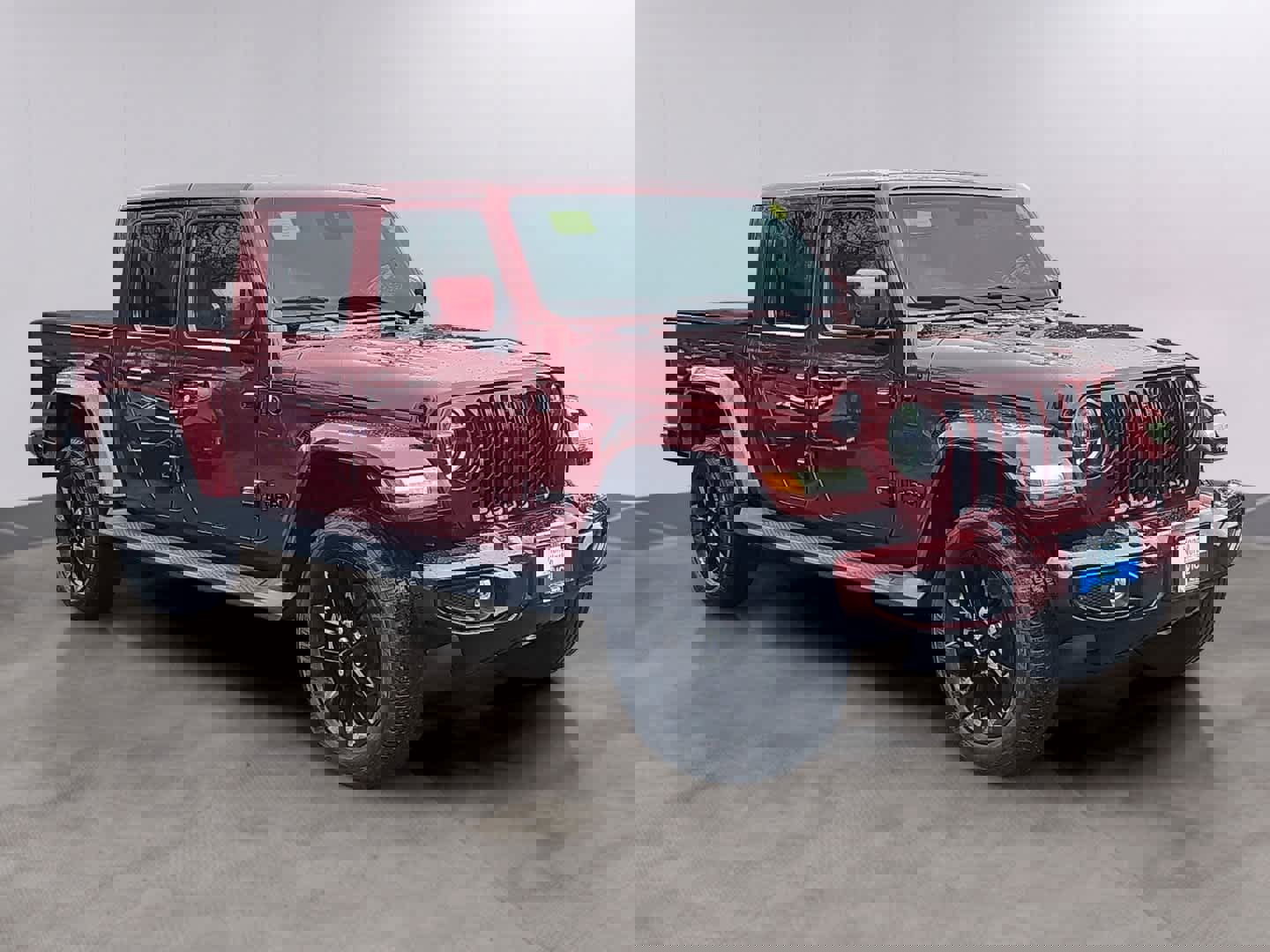 Used 2021 Jeep Gladiator Overland AWD/4WD image 3