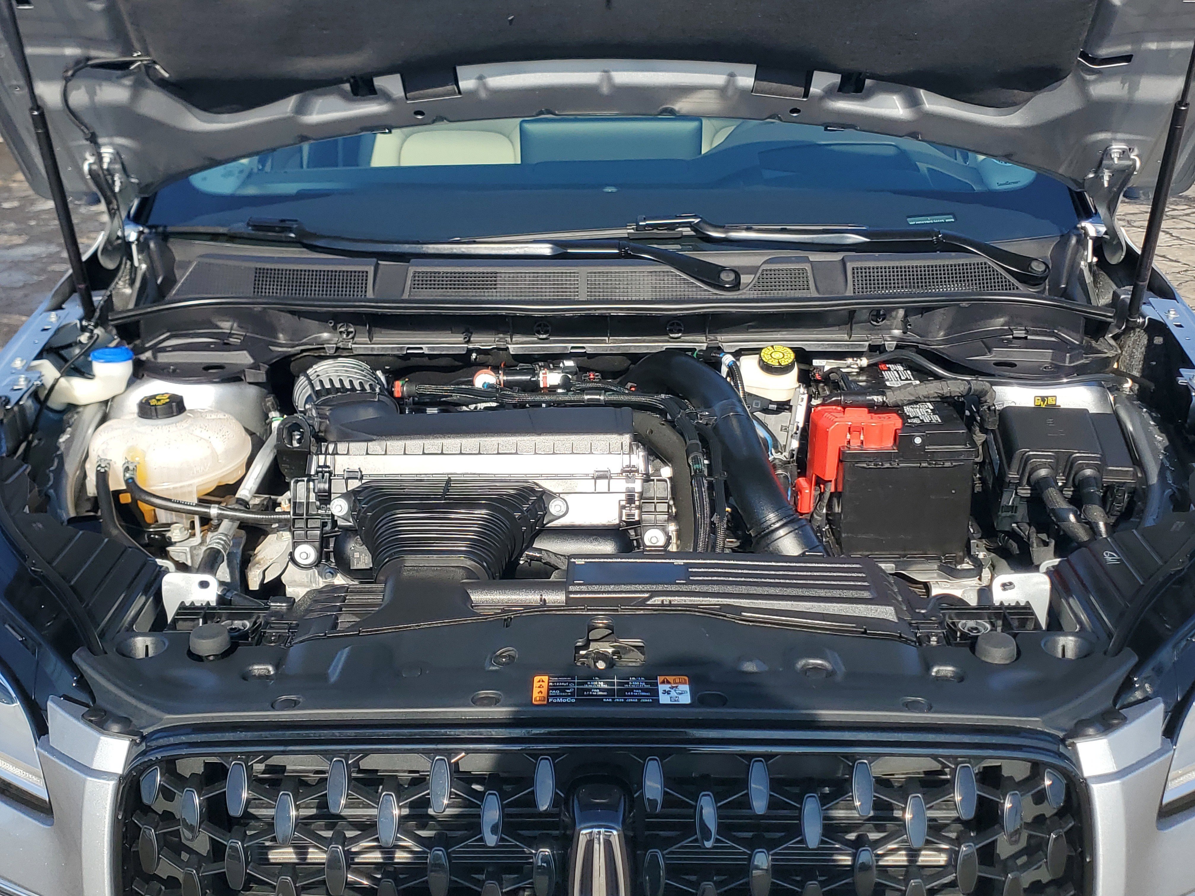 Certified 2024 Lincoln Corsair Reserve w/ Equipment Group 202A AWD/4WD image 8