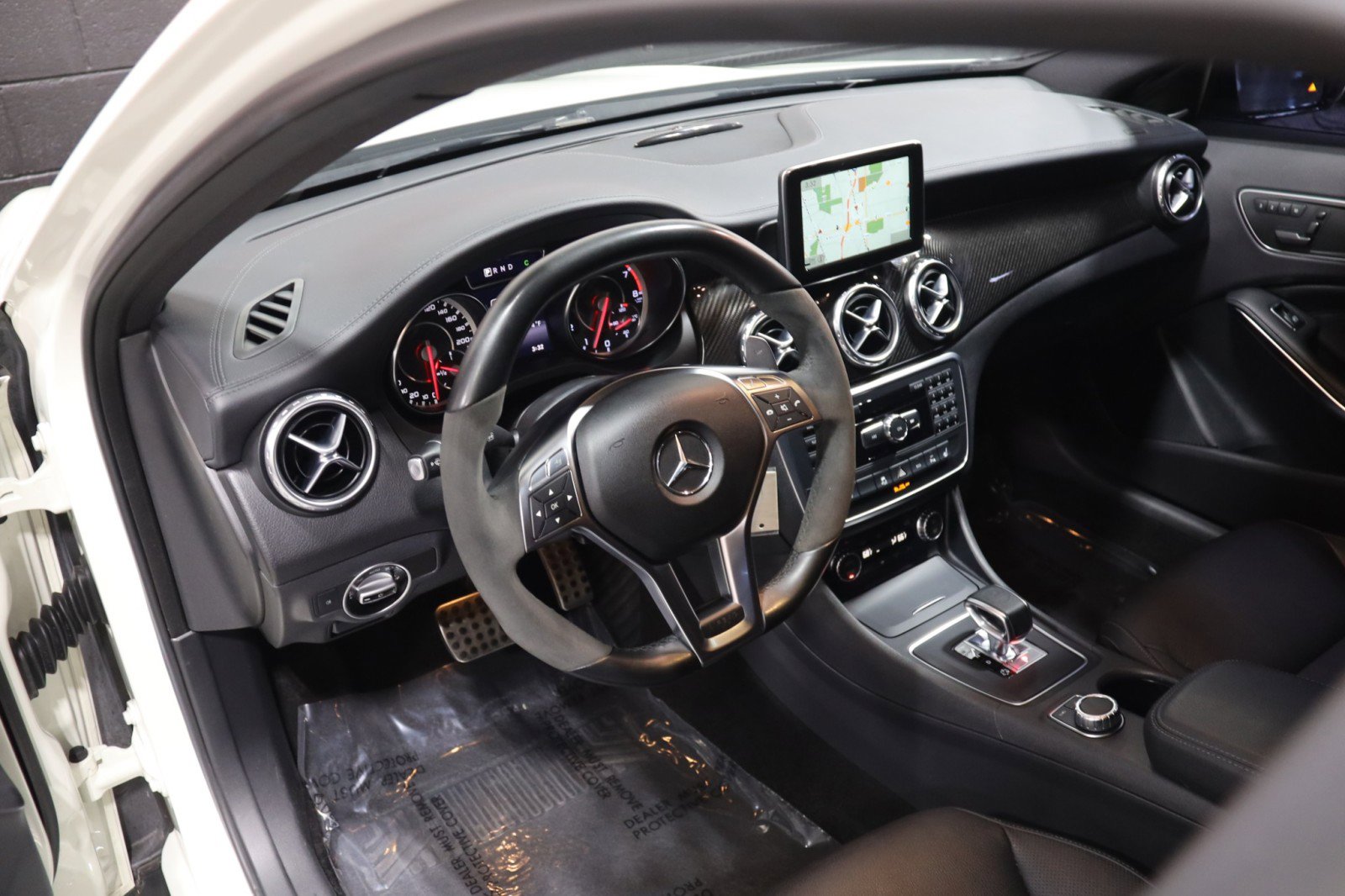 Used 2015 Mercedes-Benz GLA 45 AMG 4MATIC image 38