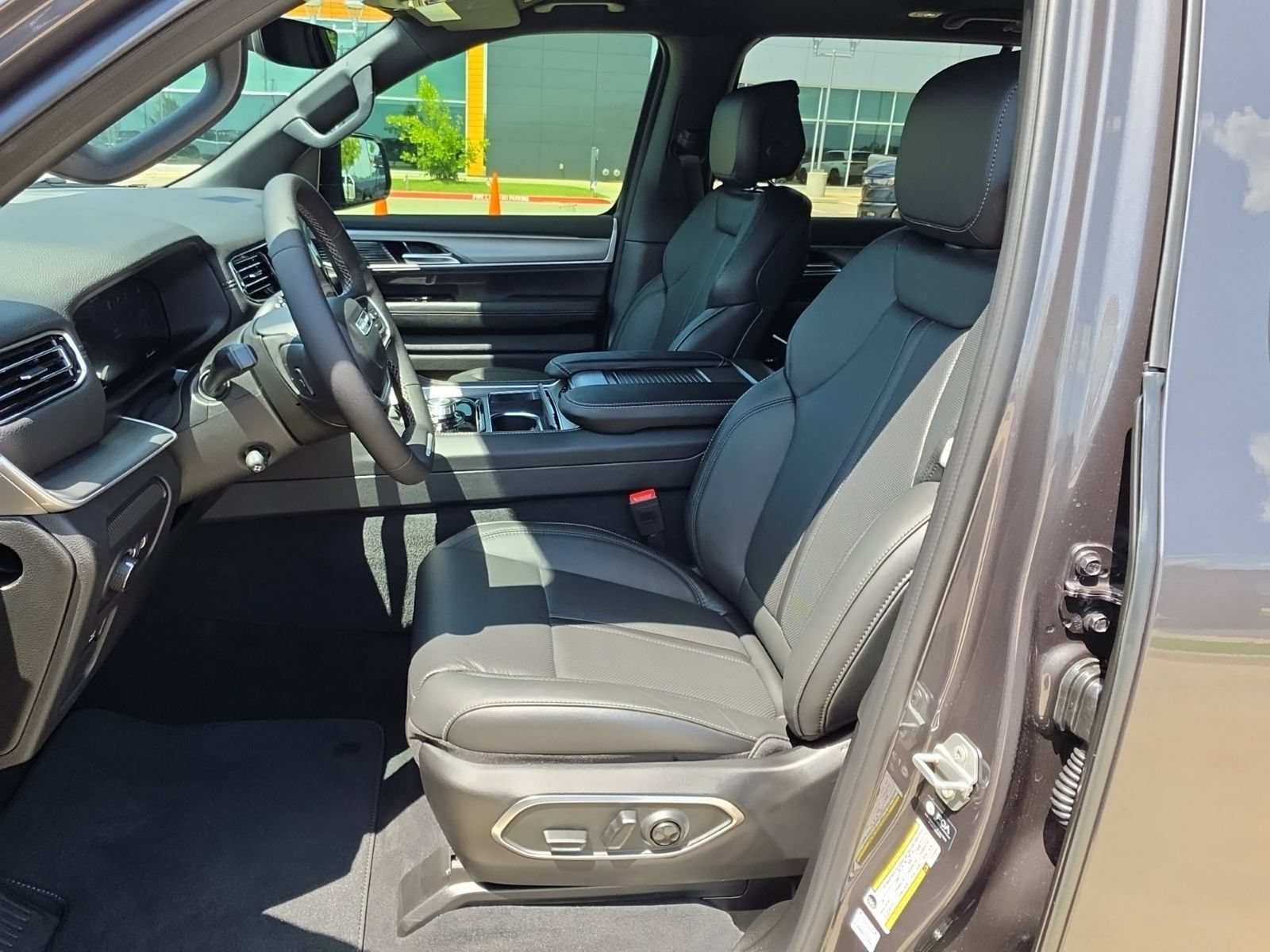 New 2026 Jeep Grand Wagoneer 4WD image 14