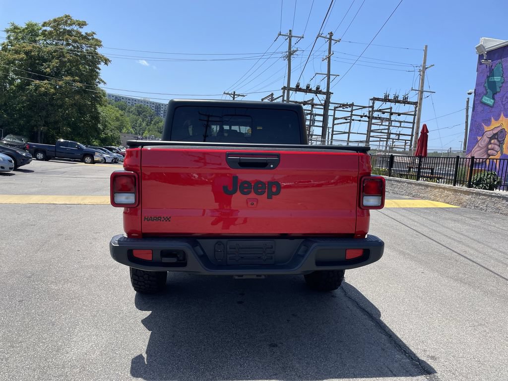 Used 2023 Jeep Gladiator Sport AWD/4WD image 4