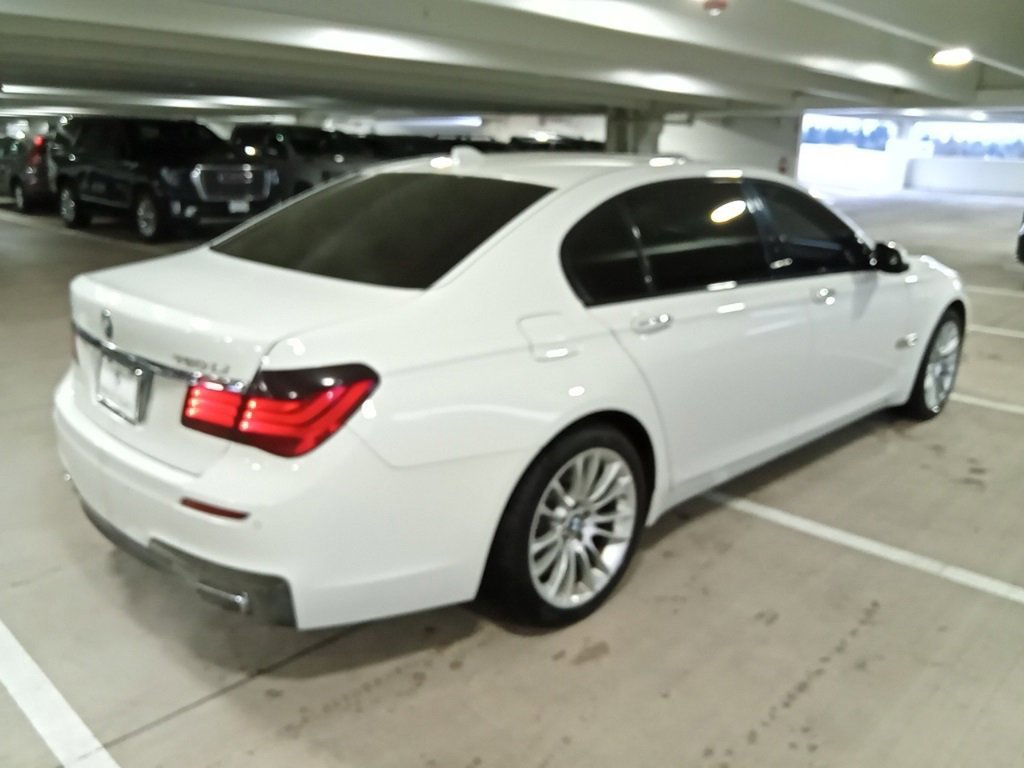 Used 2015 BMW ALPINA B7 xDrive image 7