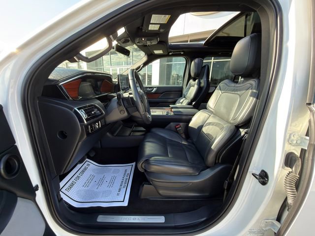 Used 2024 Lincoln Navigator Reserve AWD/4WD image 25