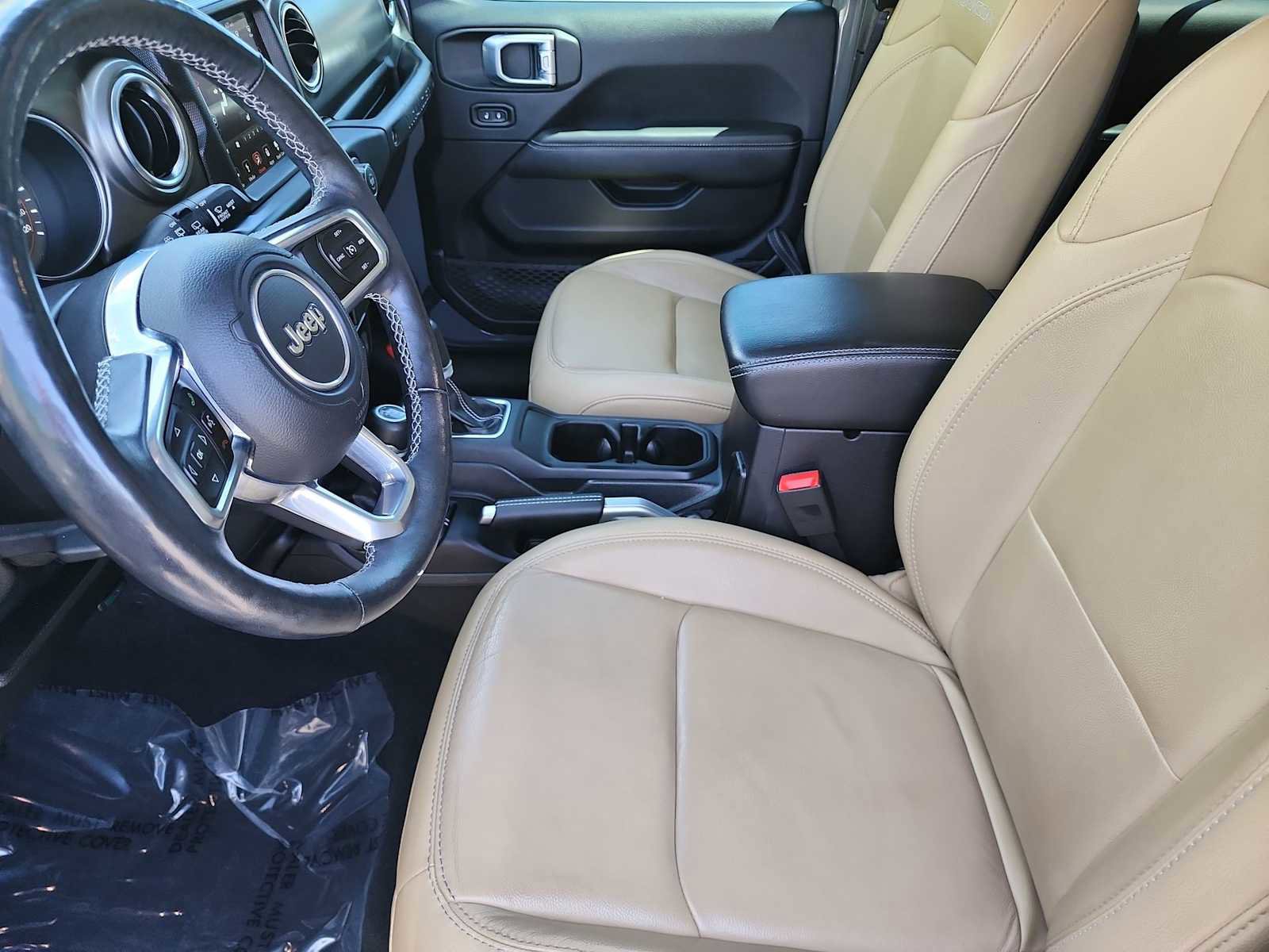 Used 2019 Jeep Wrangler Unlimited Rubicon AWD/4WD image 14