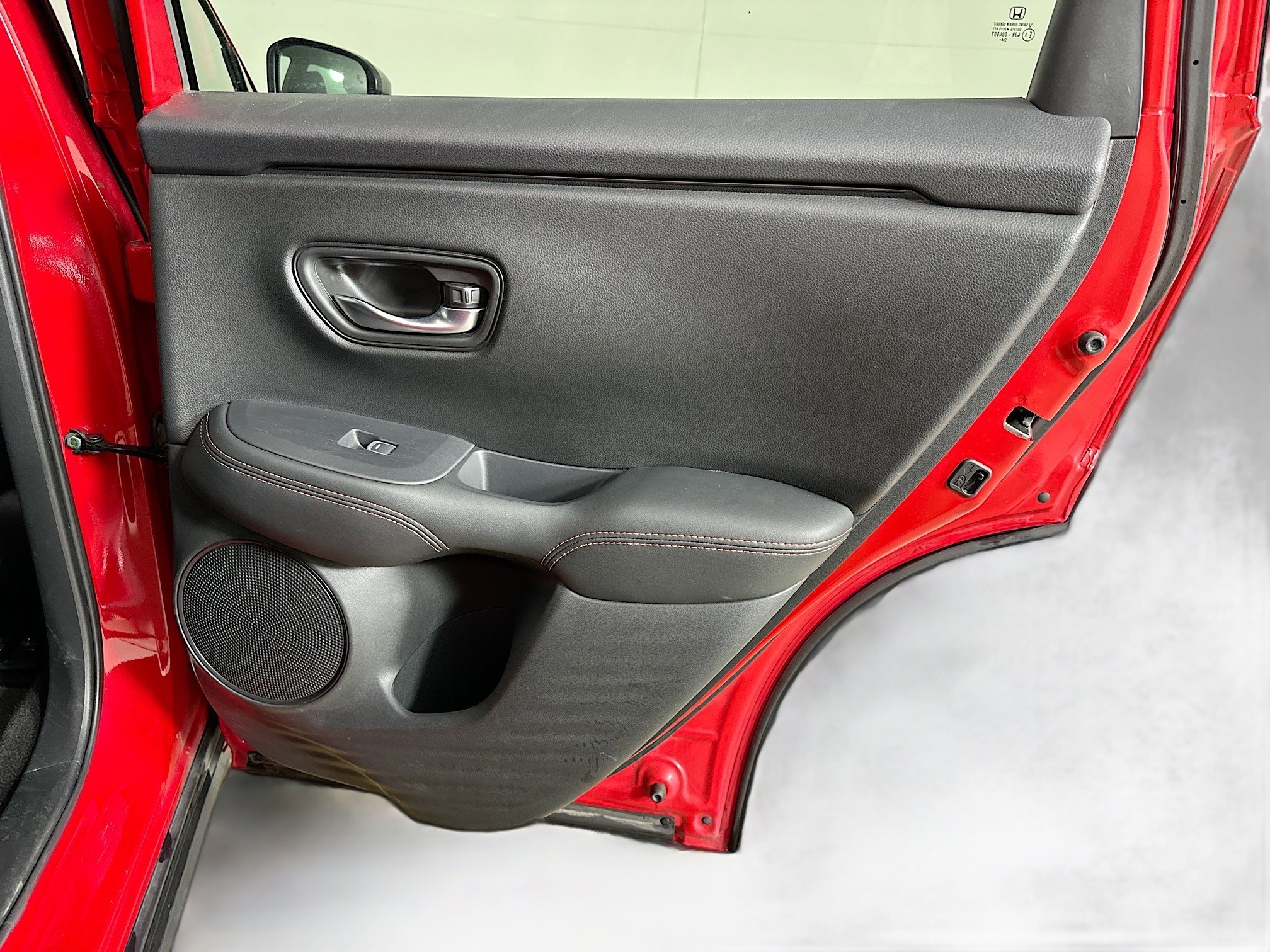 Used 2025 Honda HR-V Sport image 28