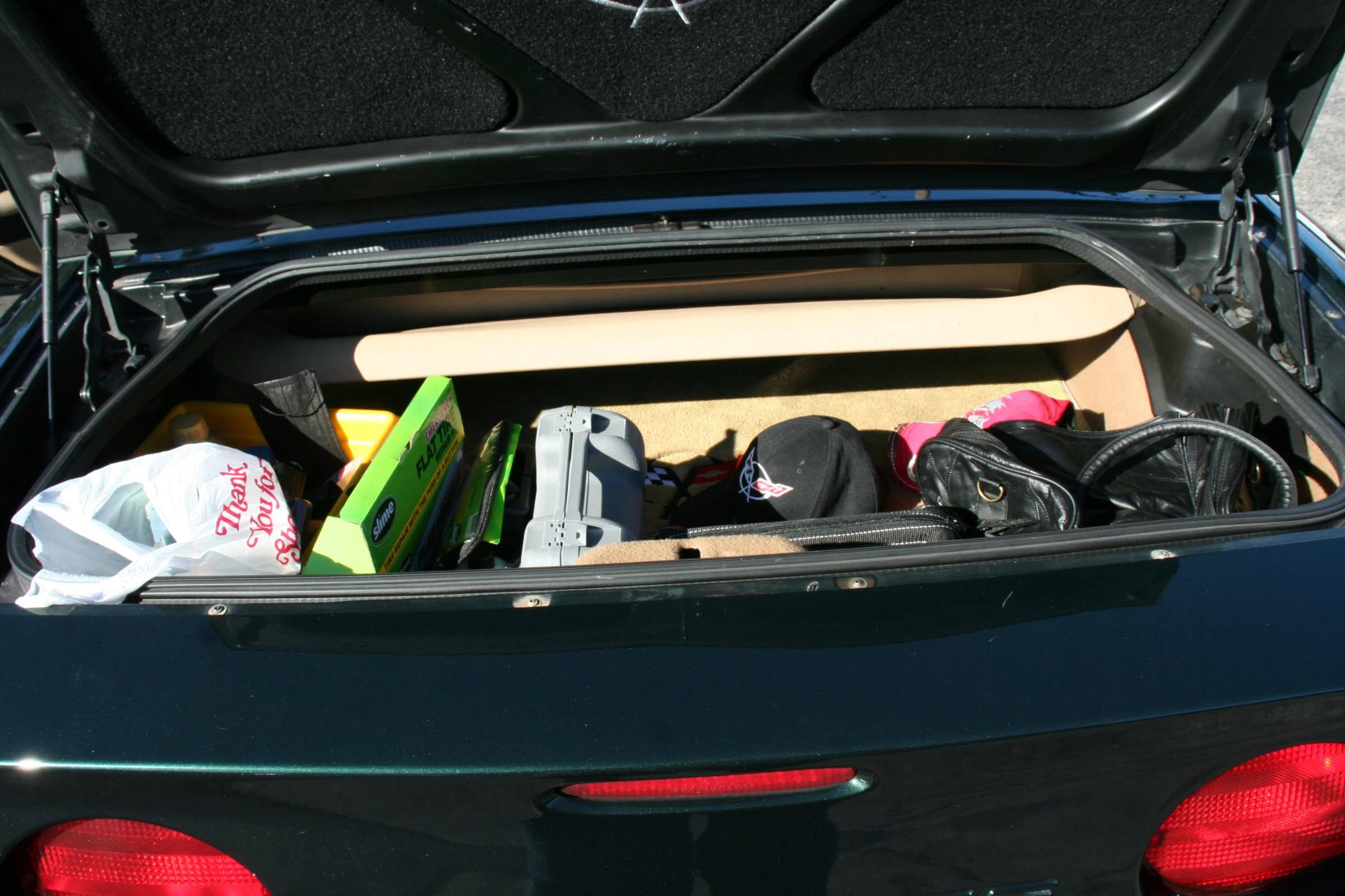 Used 2001 Chevrolet Corvette Convertible w/ Preferred Equipment Group2 image 33