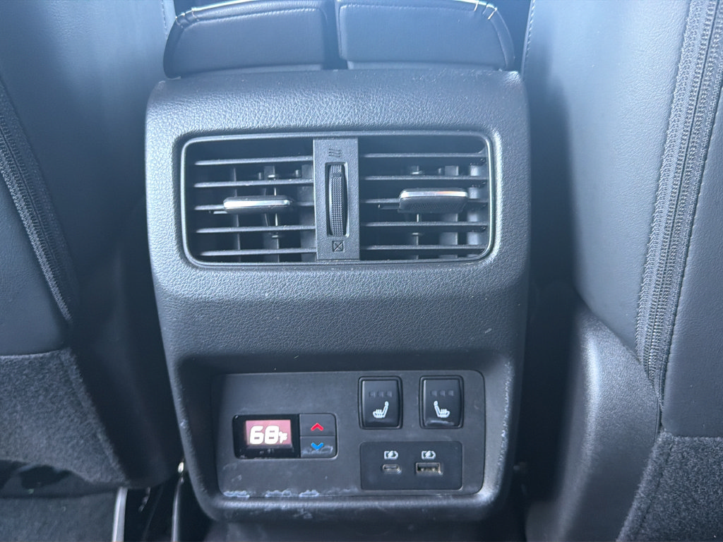 Certified 2021 Nissan Rogue Platinum FWD image 31
