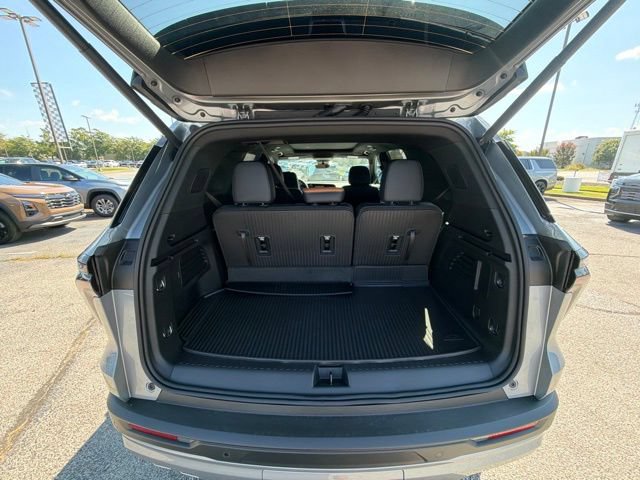 New 2027 Chevrolet Traverse Z71 w/ Driver Confidence Package AWD/4WD image 34