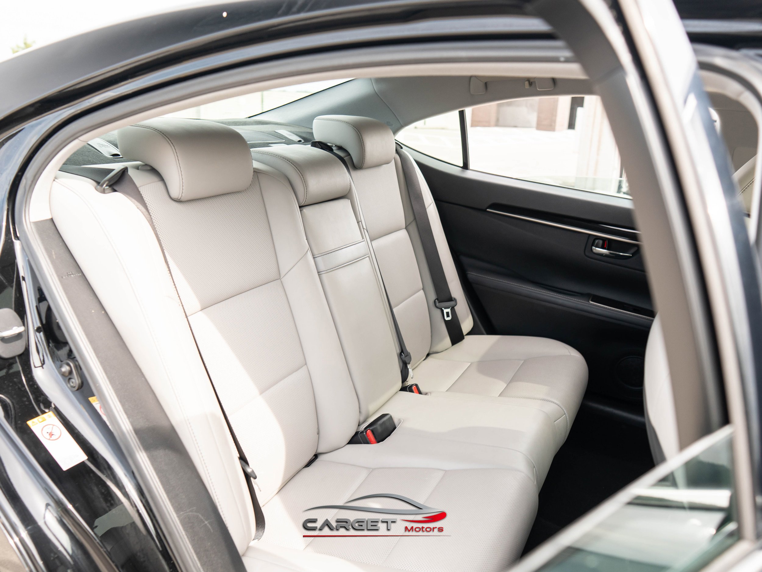 Used 2017 Lexus ES 350 w/ Accessory Package image 18