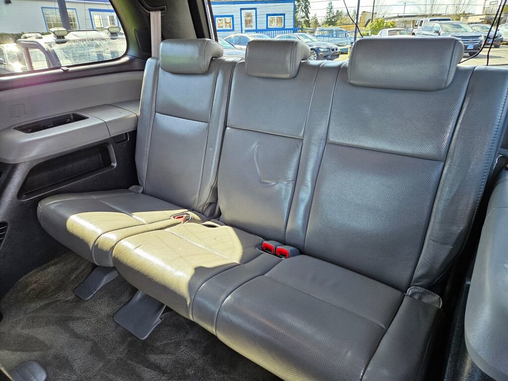 Used 2010 Toyota Sequoia Platinum AWD/4WD image 22