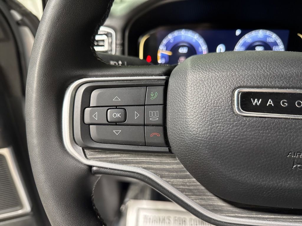 Used 2024 Jeep Wagoneer L Series II image 23