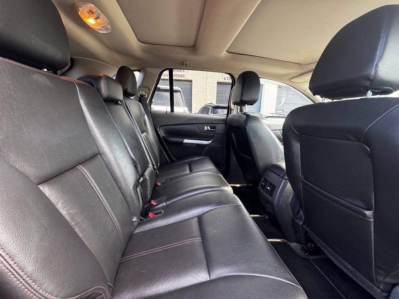 Used 2014 Ford Edge SEL w/ Equipment Group 205A AWD/4WD image 12