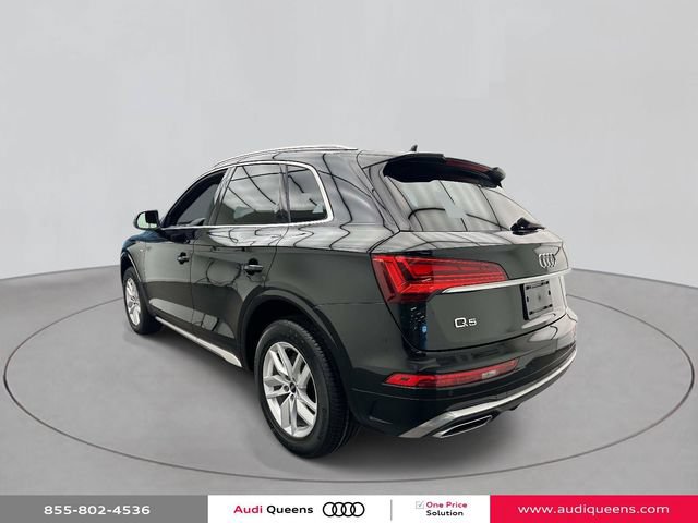 Certified 2023 Audi Q5 2.0T Premium w/ Convenience Package AWD/4WD image 2