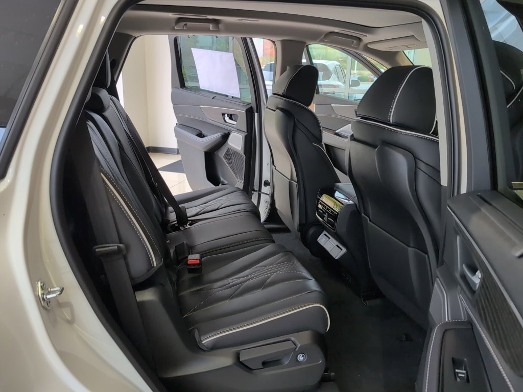 New 2026 Acura MDX w/ Advance Package image 14